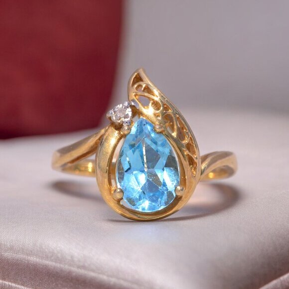 Vivid Swiss Blue Topaz and Natural Diamond Ring in Yellow Gold